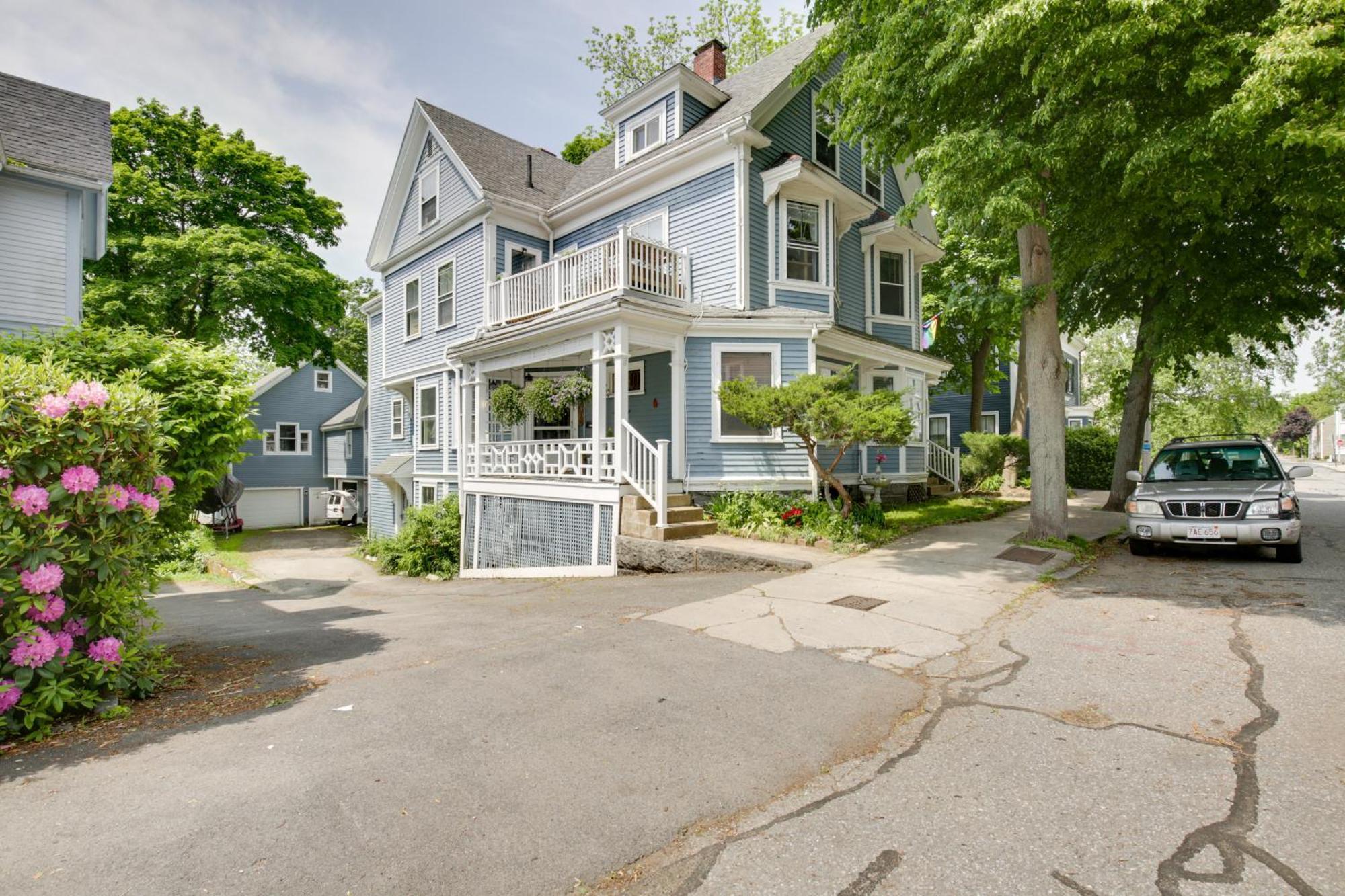 Quaint Beverly Townhome Walk To Beach And Downtown! Exterior foto